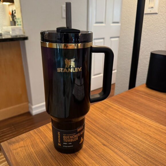 Stanley X Target Exclusive WICKED For Good 2025 40oz ELPHABA and 30 oz Glinda - Picture 4 of 16